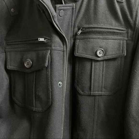 Brand new GUESS jacket - Picture 3 of 5